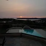 Villa Pyleanblue *