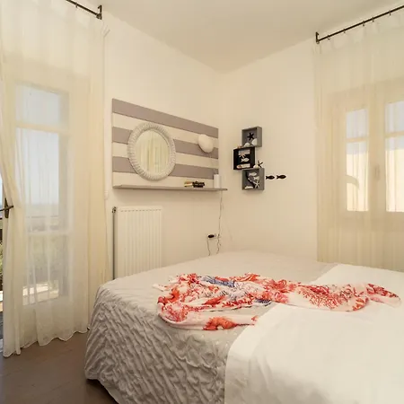 ヴィラ Pyleanblue